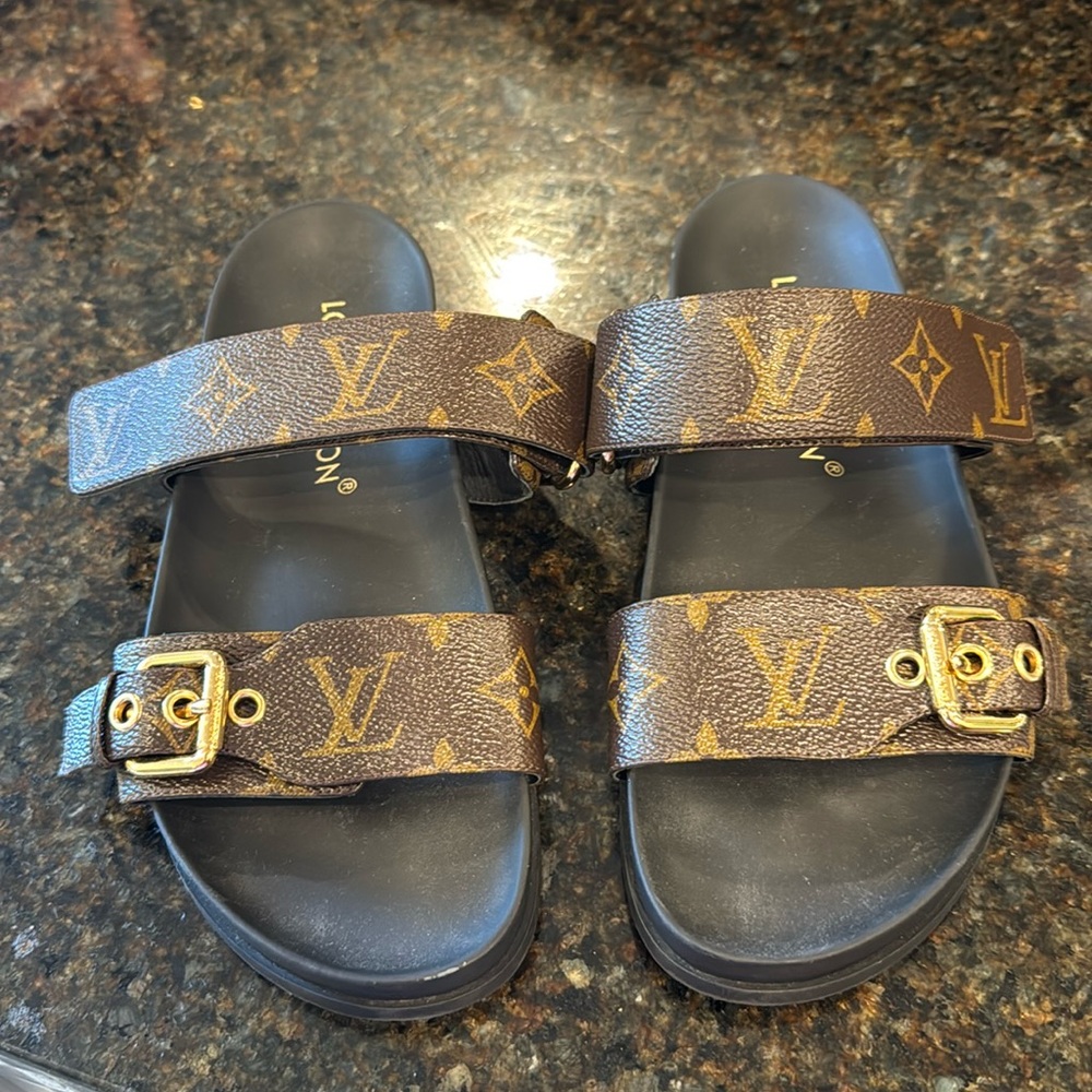 Louis Vuitton Bom Dia Flat Comfort Mules